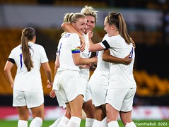 England celebrate Leah Williamson's goal