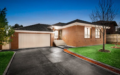 32 Lincoln St, Burwood East VIC 3151