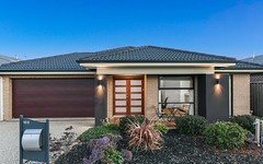 168 Heather Grove, Clyde North VIC