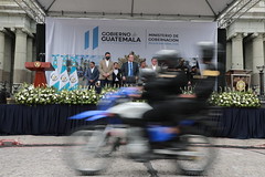 Entrega de 350 motocicletas PNC 20220623 by Gobierno de Guatemala