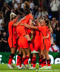 England celebrate Lauren Hemp's goal