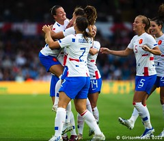 The Netherlands celebrate Lieke Martens' goal
