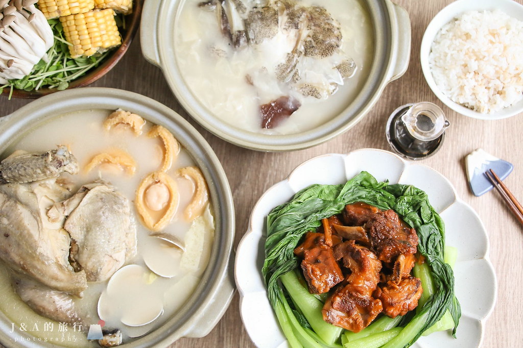 上海鄉村-濃郁甘醇的干貝鮑魚雞湯用料很實在 @J&amp;A的旅行