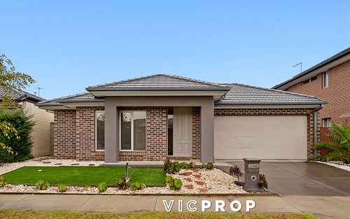 6 Evesham Dr, Point Cook VIC 3030