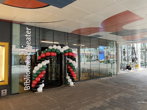 Ballonboog 6m Bedrijfsfeest Gemeente Rotterdam Maatschappelijke Ontwikkeling Afdeling MOW ABV Het Timmerhuis Centrale Bibliotheek Bibliotheektheater Hoogstraat Rotterdam