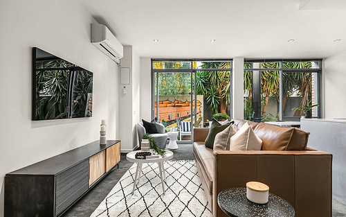 1/52-54 Young St, Fitzroy VIC 3065