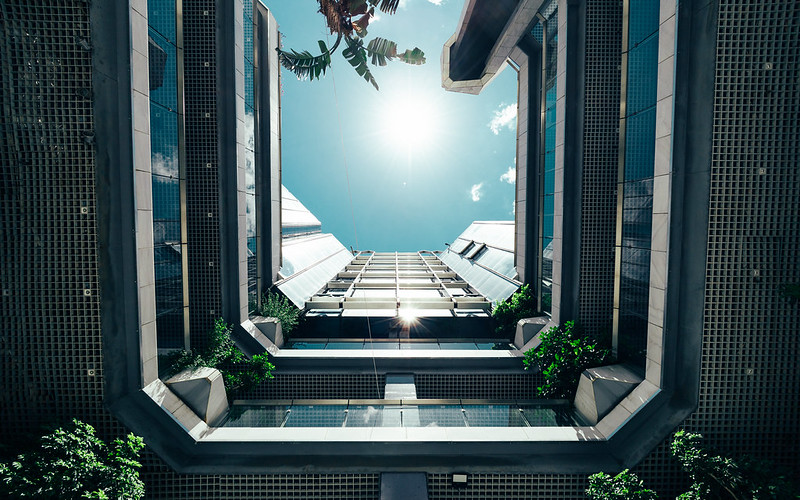 Futuristic Office<br/>© <a href="https://flickr.com/people/63830461@N02" target="_blank" rel="nofollow">63830461@N02</a> (<a href="https://flickr.com/photo.gne?id=52234440575" target="_blank" rel="nofollow">Flickr</a>)