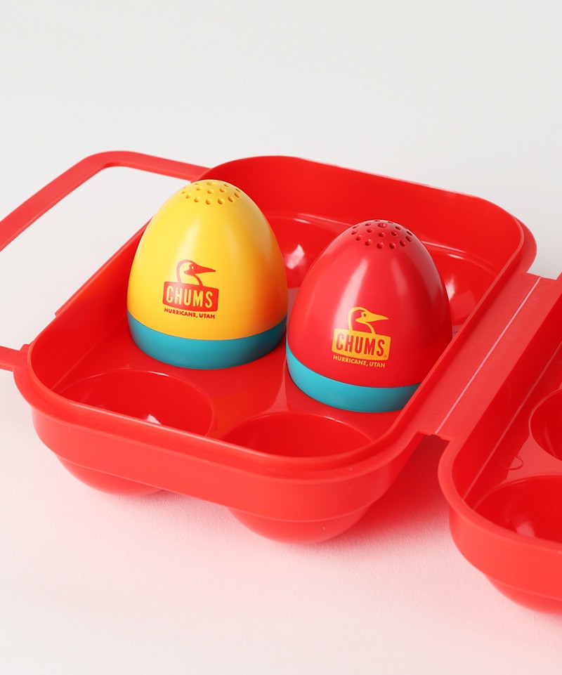 「Booby Egg Salt & Pepper蛋盒」中附有蛋型調味料罐，可愛造型大大增加露營儀式感！