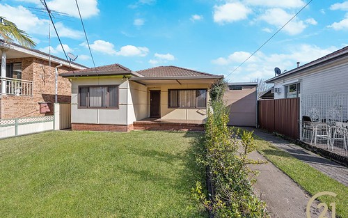 18 Joan St, Chester Hill NSW 2162