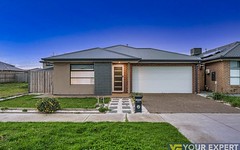 27 Plymouth Boulevard, Clyde North VIC