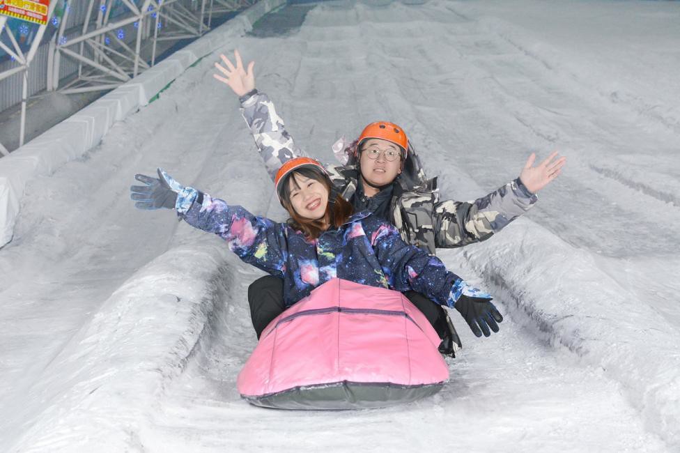 新竹小叮噹科學主題樂園，可預約滑雪體驗，推出6折優惠，只要299元起(圖新竹小叮噹科學主題樂園提供)