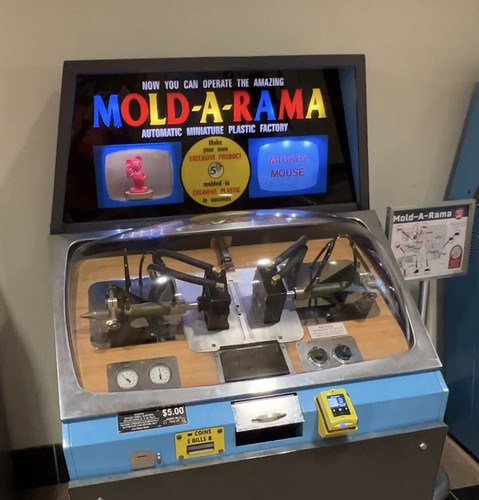 Mold-A-Rama Mickey Mouse • <a style="font-size:0.8em;" href="http://www.flickr.com/photos/28558260@N04/52292932523/" target="_blank">View on Flickr</a>