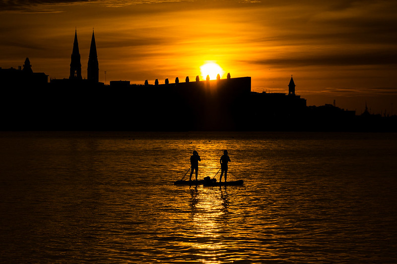 Sunset paddle in Dublin's Bay - Ireland<br/>© <a href="https://flickr.com/people/195145186@N08" target="_blank" rel="nofollow">195145186@N08</a> (<a href="https://flickr.com/photo.gne?id=52297498599" target="_blank" rel="nofollow">Flickr</a>)
