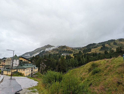 Obertauern mit Blick auf Berghotel Sonnhof und Hotel Römerhof