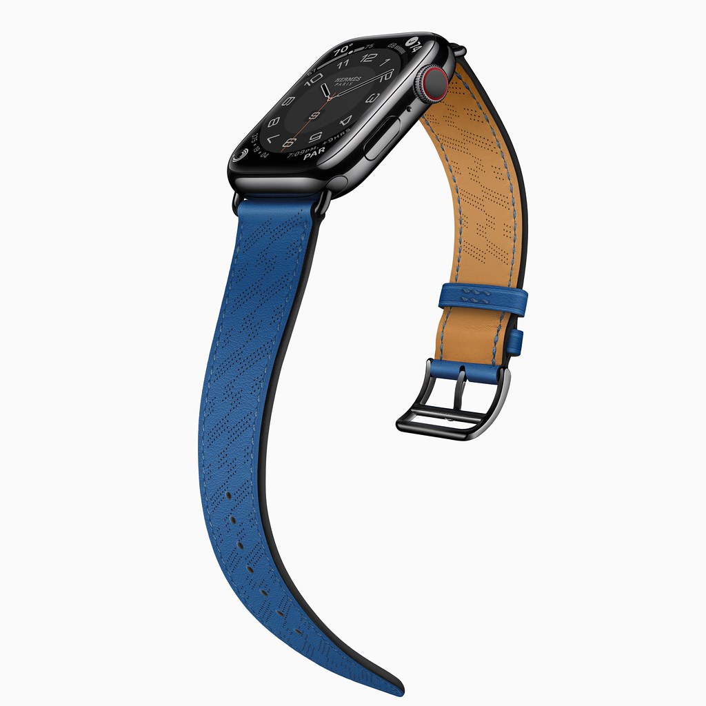 Apple-Watch-S8-Hermes-H-Diagonal-220907