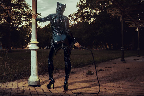 model catwoman latex catsuit photography