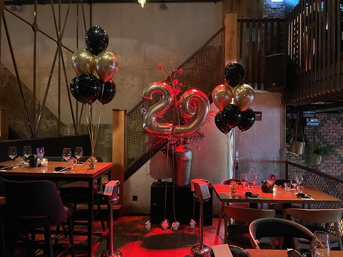 Table Decoration 6 balloons Foilballoon Number 29 Birthday Cafe in the City Rotterdam