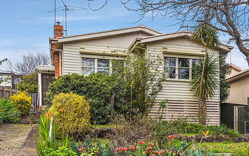4 Magdalen St, Pascoe Vale South VIC 3044