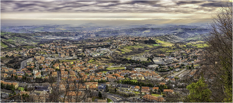 View from City of San Marino<br/>© <a href="https://flickr.com/people/56250744@N08" target="_blank" rel="nofollow">56250744@N08</a> (<a href="https://flickr.com/photo.gne?id=52375160744" target="_blank" rel="nofollow">Flickr</a>)
