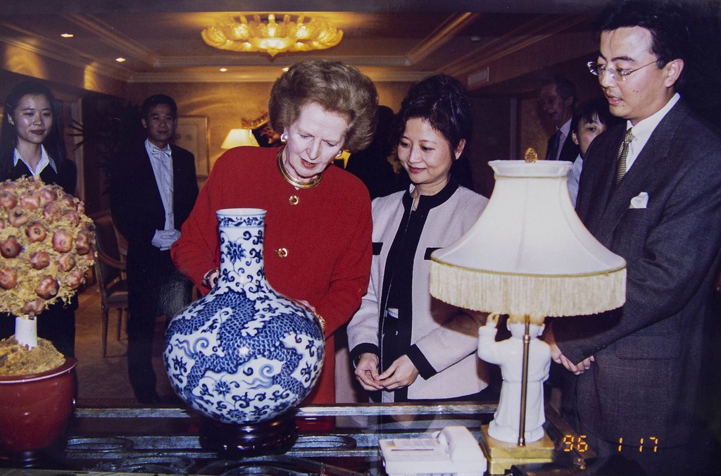 台北西華-1992年英國前首相柴契爾夫人蒞臨下榻西華飯店