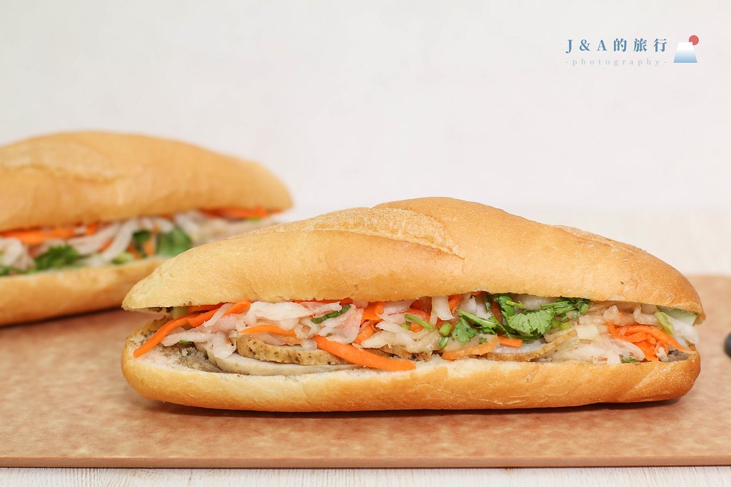 法越堡-加了鵝肝醬的越南法國麵包味道更濃郁 @J&amp;A的旅行