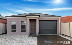 1/48 Barries Road, Melton VIC