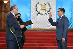 Presidente Dr Giammattei juramenta a autoridades BANGUAT y SIB 20221001 by Gobierno de Guatemala