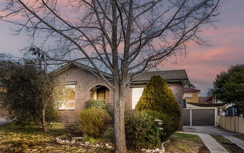 9 Hunt Place, Queanbeyan NSW 2620