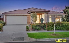 15 Red Maple Drive, Cranbourne West Vic