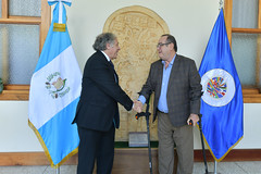 Presidente Giammattei recibe visita de cortesía del secretario general de la OEA  20221013 by Gobierno de Guatemala