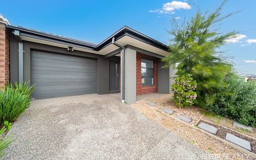 55 Yacht Rd, Point Cook VIC 3030