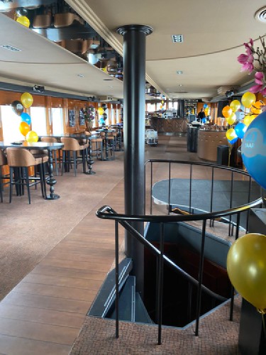 Gronddecoratie 5ballonnen Bedrukt Bedrijfsfeest Verjaardag 40 Jaar Yacht Experience Grace Kellyy Lounge Partyschip Grace Kelly Rotterdam