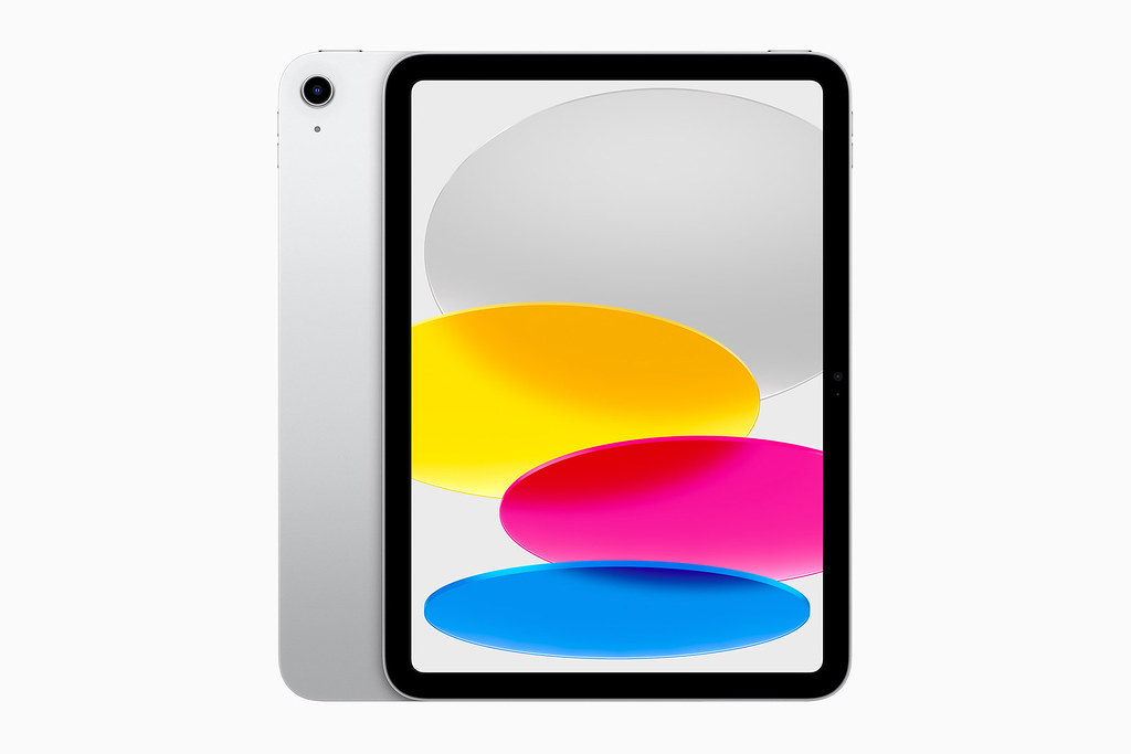 Apple-iPad-10th-gen-silver-2up-221018