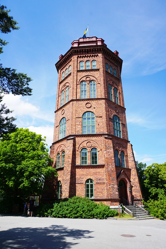 Bredablick Tower, Skansen - Stockholm<br/>© <a href="https://flickr.com/people/38743501@N08" target="_blank" rel="nofollow">38743501@N08</a> (<a href="https://flickr.com/photo.gne?id=52445153636" target="_blank" rel="nofollow">Flickr</a>)