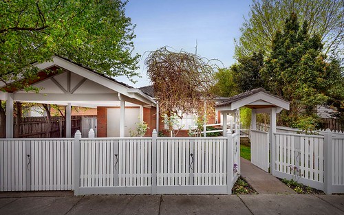 44A Woodland St, Strathmore VIC 3041