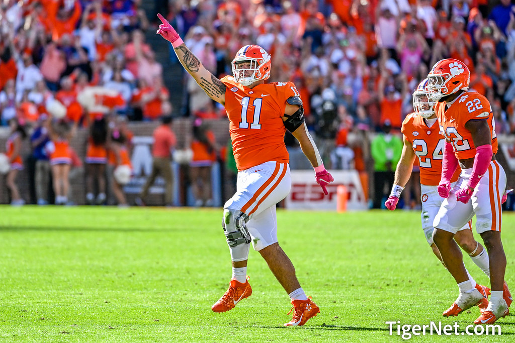Clemson Football Photo of Bryan Bresee and Syracuse