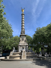 2022.07.14.113 PARIS - Place du Chatelet. Fontaine du Palmier