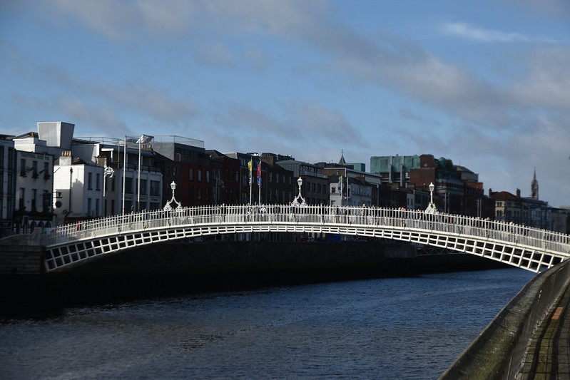 Steel Spanning the Liffey<br/>© <a href="https://flickr.com/people/15523409@N05" target="_blank" rel="nofollow">15523409@N05</a> (<a href="https://flickr.com/photo.gne?id=52448840070" target="_blank" rel="nofollow">Flickr</a>)