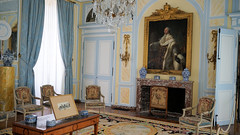 The Louis XVI lounge