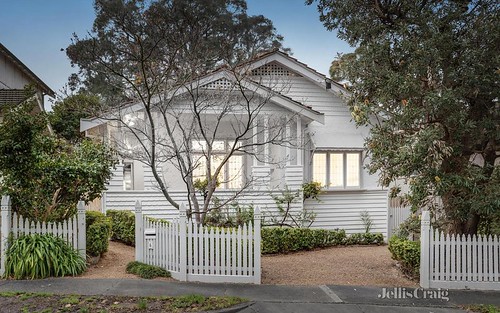 6 Beaumont St, Canterbury VIC 3126