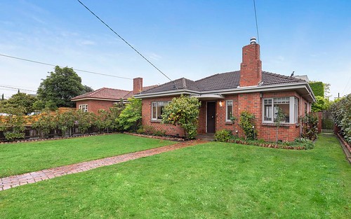 27 Fourth St, Parkdale VIC 3195