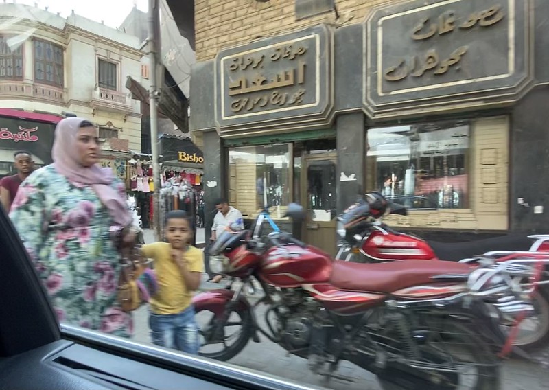 #StreetScene #Cairo #Egypt #2022<br/>© <a href="https://flickr.com/people/32374483@N00" target="_blank" rel="nofollow">32374483@N00</a> (<a href="https://flickr.com/photo.gne?id=52507329535" target="_blank" rel="nofollow">Flickr</a>)