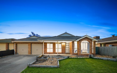 11 Hazelwood Ct, Hoppers Crossing VIC 3029