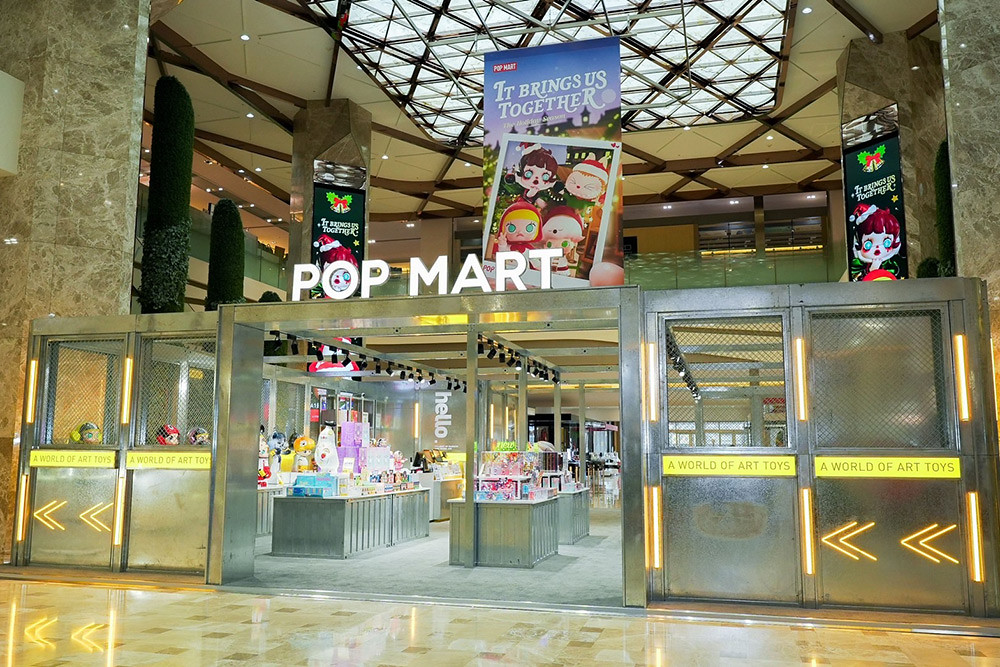 POP-MART台南南紡店於12月2日正式開幕，超過40坪店面坐落南紡購物中心A1館一樓的時尚廣場。