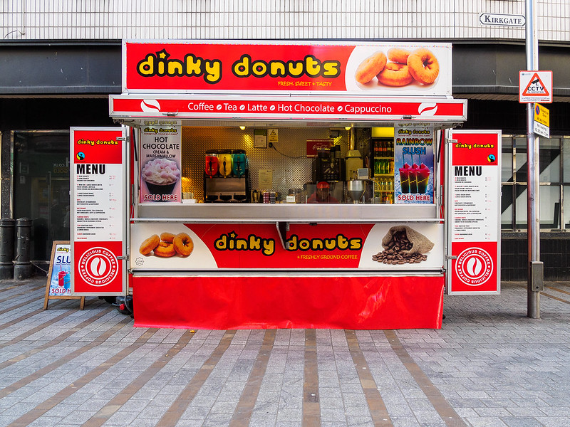 Dinky Donuts<br/>© <a href="https://flickr.com/people/35672950@N06" target="_blank" rel="nofollow">35672950@N06</a> (<a href="https://flickr.com/photo.gne?id=52546815145" target="_blank" rel="nofollow">Flickr</a>)