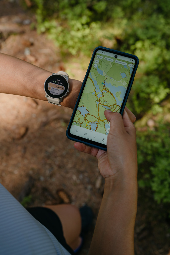 新聞稿附圖2：Suunto 9 Peak Pro 豐富的導航功能，搭配 Suunto App 的地圖及路線規劃工具，翻山越嶺絕不迷路。