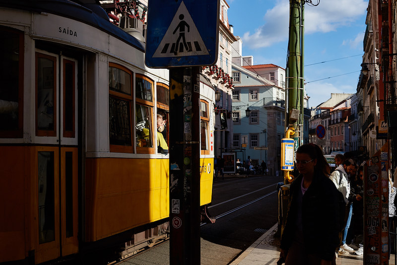 Tram 28 in Rua de S. Paulo in the civil parish of Misericórdia, Lisbon, Portugal<br/>© <a href="https://flickr.com/people/59870440@N08" target="_blank" rel="nofollow">59870440@N08</a> (<a href="https://flickr.com/photo.gne?id=52556305371" target="_blank" rel="nofollow">Flickr</a>)