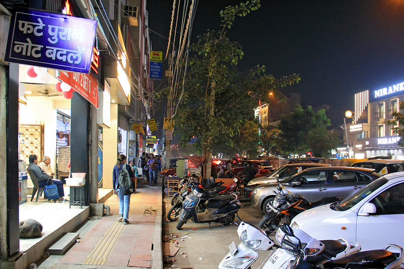 Streets of Delhi 01<br/>© <a href="https://flickr.com/people/8975511@N07" target="_blank" rel="nofollow">8975511@N07</a> (<a href="https://flickr.com/photo.gne?id=52561610241" target="_blank" rel="nofollow">Flickr</a>)
