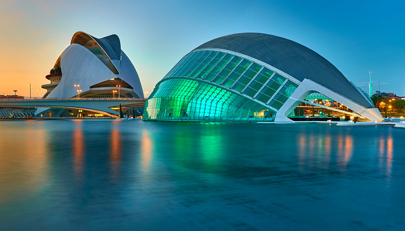 City of Arts and Sciences, Valencia - Spain<br/>© <a href="https://flickr.com/people/57491284@N02" target="_blank" rel="nofollow">57491284@N02</a> (<a href="https://flickr.com/photo.gne?id=52562980877" target="_blank" rel="nofollow">Flickr</a>)