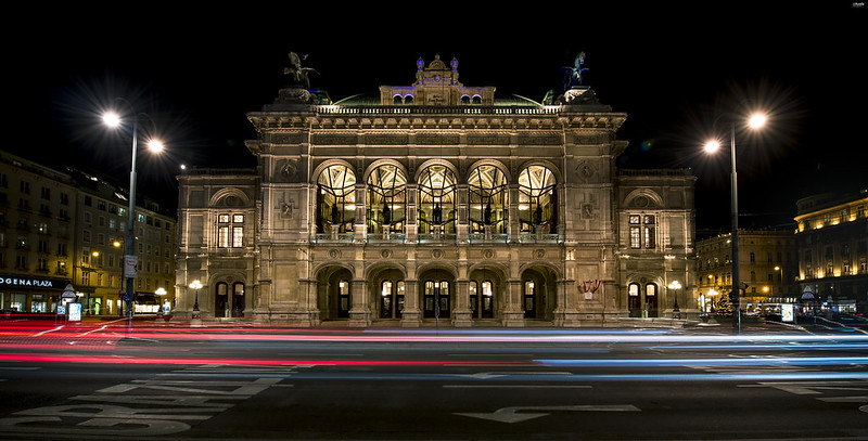 Vienna State Opera. Austria.<br/>© <a href="https://flickr.com/people/99599465@N07" target="_blank" rel="nofollow">99599465@N07</a> (<a href="https://flickr.com/photo.gne?id=52565704076" target="_blank" rel="nofollow">Flickr</a>)